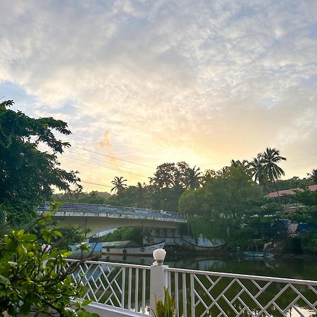 Hotel Riverside Baga Kültér fotó