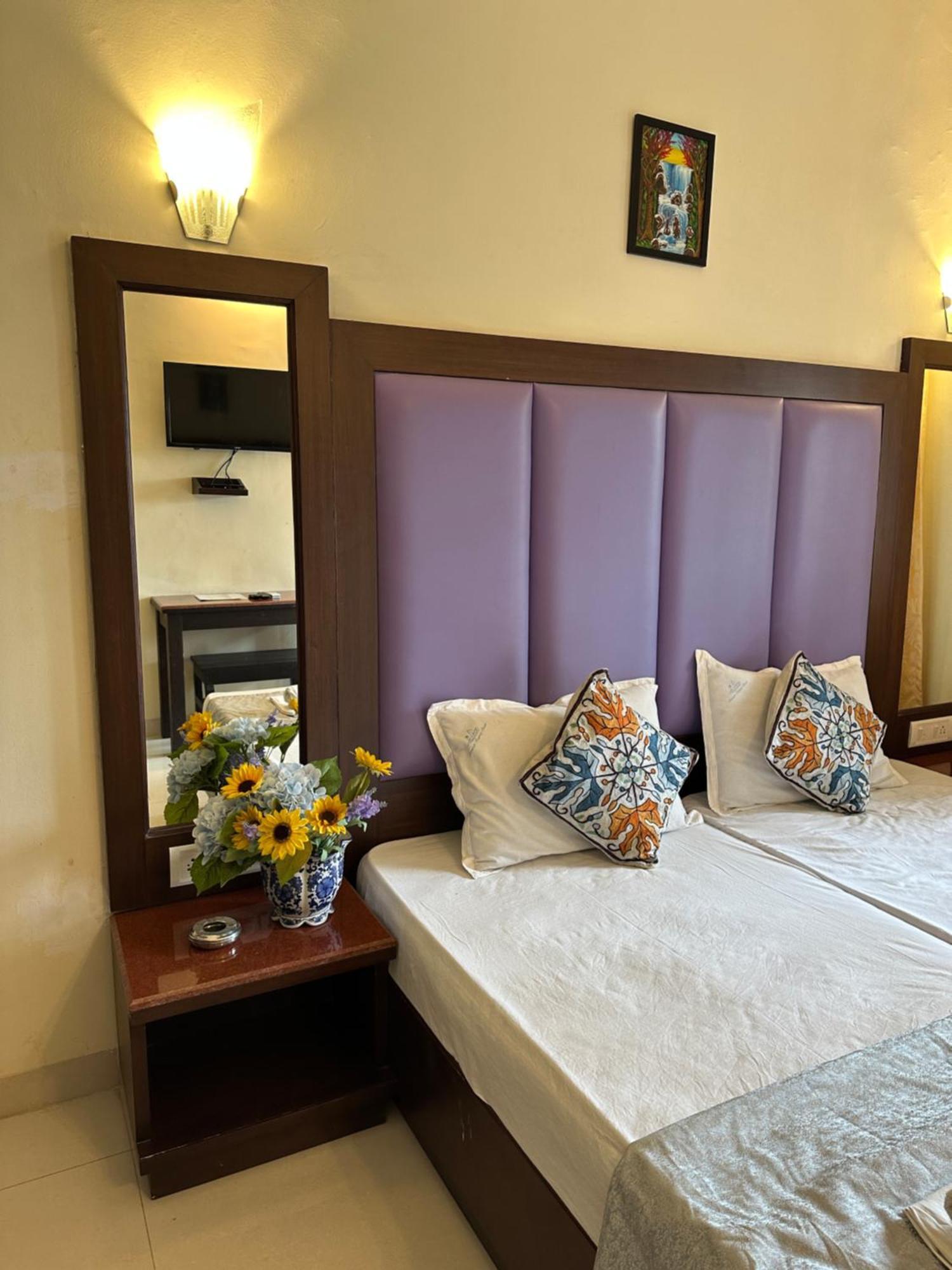 Hotel Riverside Baga Kültér fotó