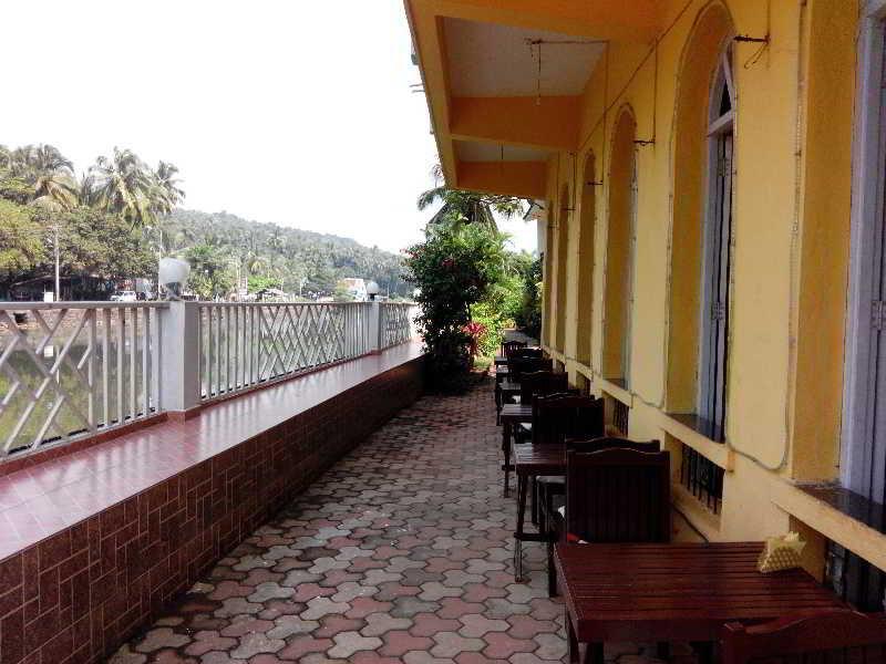 Hotel Riverside Baga Kültér fotó
